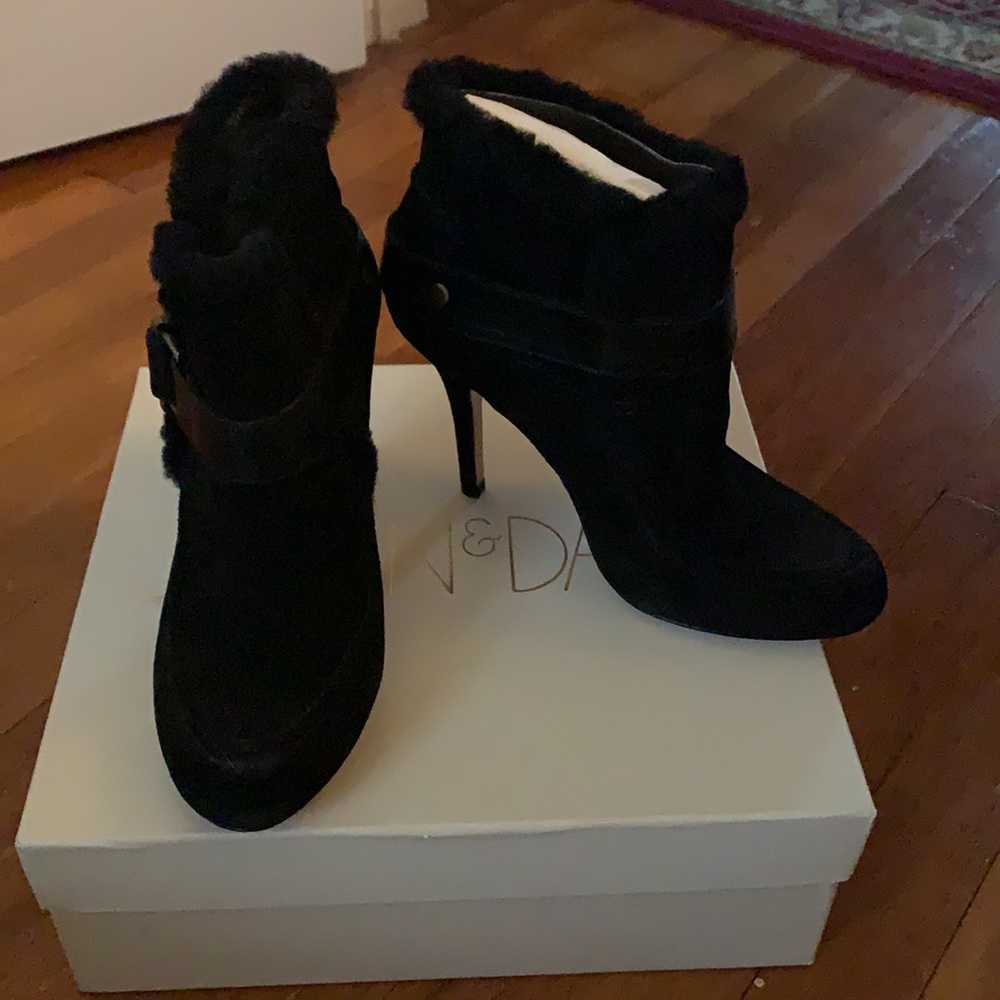 Heels - Picture 4 of 5